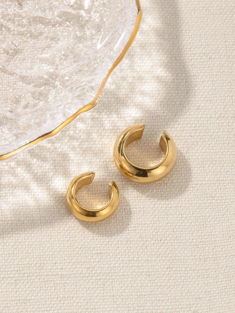 Nevia | Chunky Ear Cuff Goud