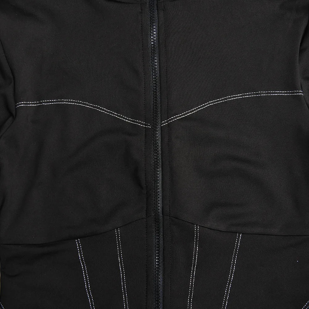 Carmina jumpsuit: elegante bodycon jumpsuit met O-hals, lange mouwen en stijlvolle ritssluiting. Gemaakt van een comfortabele mix van polyester en spandex voor een zachte en rekbare pasvorm. Perfect voor avondgelegenheden en stijlvolle bijeenkomsten. Verkrijgbaar in Zwart, in maten XS t/m 2XL. Combineer moderne elegantie met een sexy silhouet en maak een zelfverzekerde indruk. Bestel nu de Carmina jumpsuit en straal allure en verfijning uit!