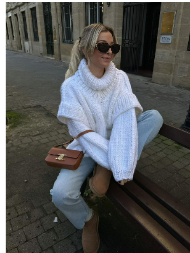 Ontdek de Odessa, een oversized gebreide coltrui die comfort en stijl combineert. Perfect voor koelere dagen, met een grof gebreid design, ontspannen pasvorm en tijdloos silhouet. Draag deze veelzijdige trui met jeans, leggings of rokken voor een knusse en trendy look. Verkrijgbaar in Wit, Zwart, Blauw, Grijs, Legergroen, Khaki en Bruin, in maten S-XL. Voeg warmte en elegantie toe aan je garderobe met de Odessa. Bestel nu en geniet van moeiteloze stijl en ultiem comfort!